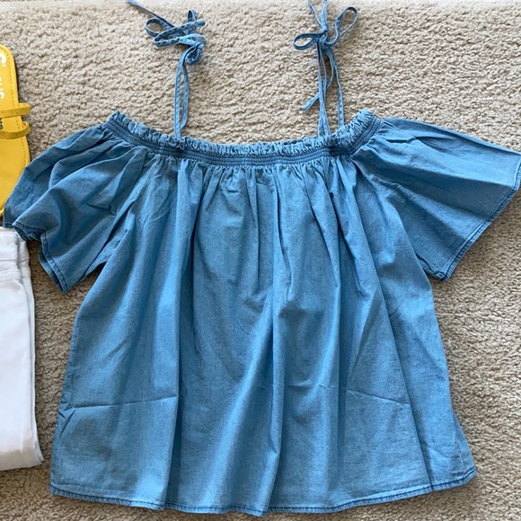 Chambray Off The Shoulder Top - Picture 4 of 6